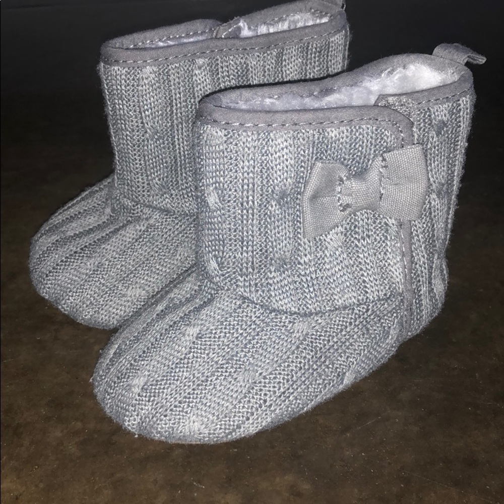 BABY BOOTS!